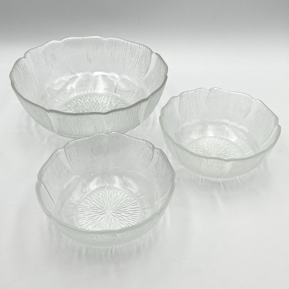 Vintage Arcoroc Fleur Clear Glass‎ Textured Serving Bowl Dessert Set 3 France